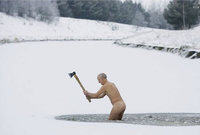 naked-man-snowing-lake.jpg